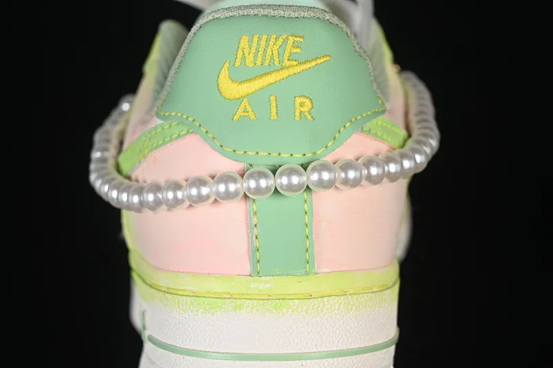 All categories Nk Air Force 1 Air Force series Nk Air Force 1 Low Air Force low-top Nike Air Force 1'07 Low "Pearl & Soft Jade" Hand-painted graffiti Pearl nephrite Air Force 1 low-top casual sneakers FJ7740-101